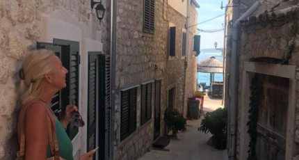 Wendy van Puur Kroatië tijdens nazomeren in Kroatië
