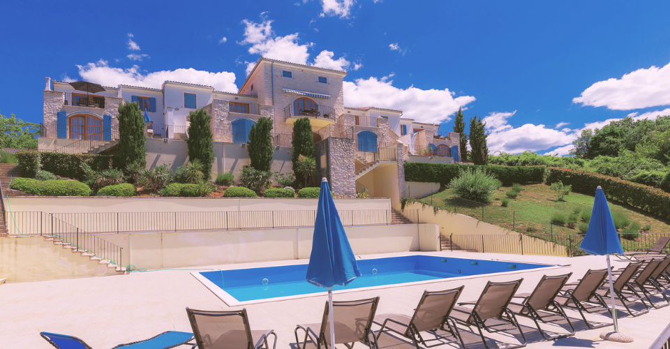 Kleinschalig appartementencomplex met zwembad in Kroatië