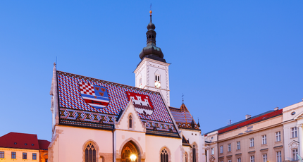 Sint-Marcuskerk met kleurrijk dak in Zagreb